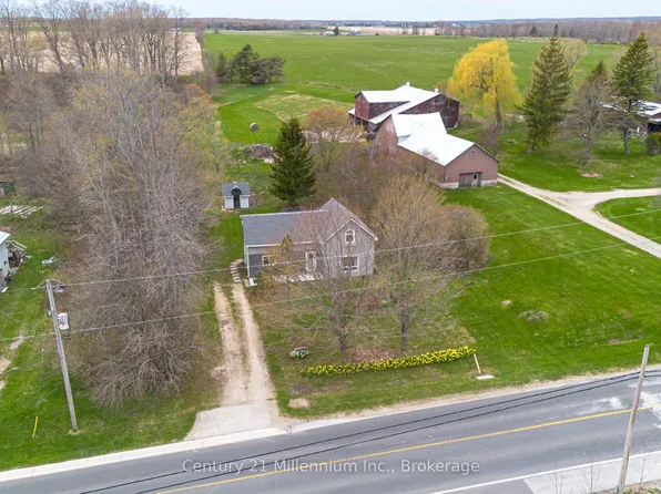 124 Main St, Northern Bruce Peninsula, ON N0H 1W0