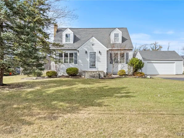 3745 Moyer Rd, North Tonawanda, NY 14120