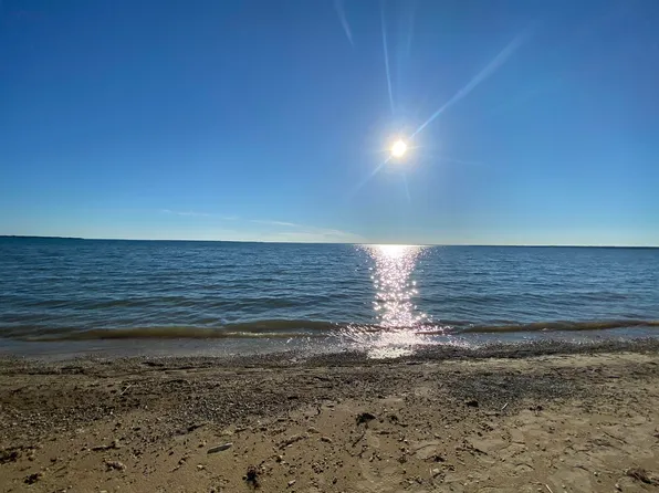 4105 N Saint Martins Point Rd, Hessel, MI 49745