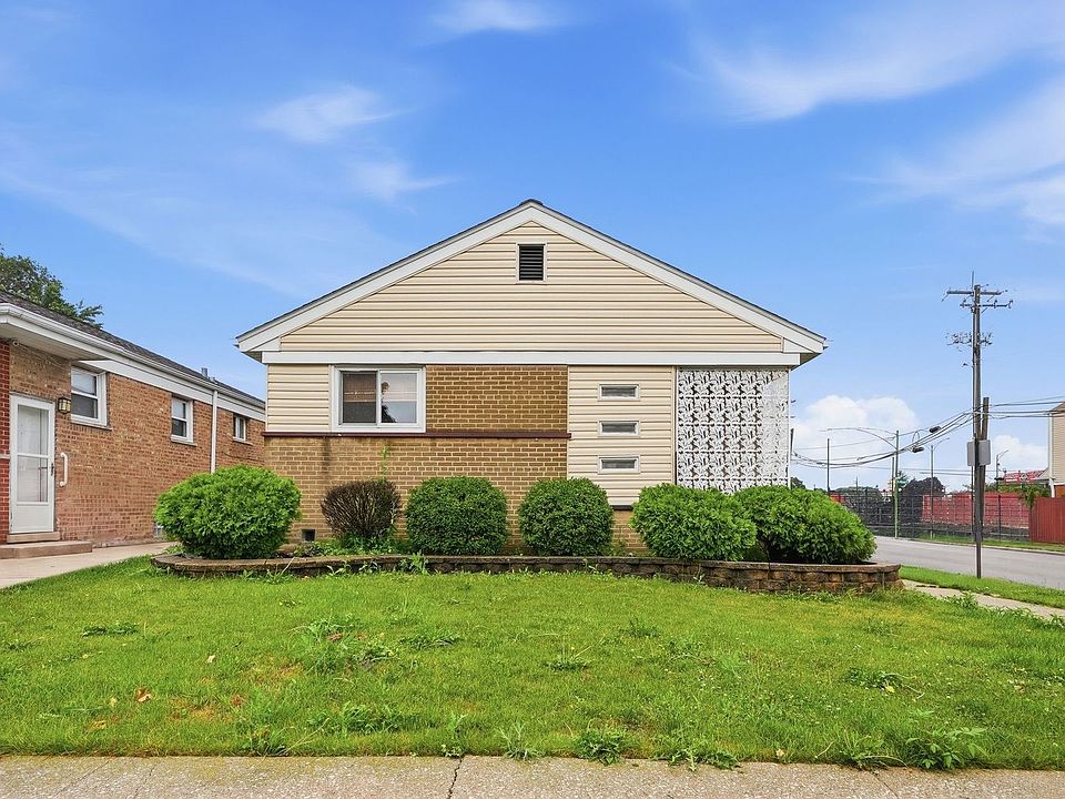 1st image of 3749 W 78th Pl