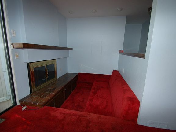 4th image of 1050 S Monaco Street Pkwy Suite 25