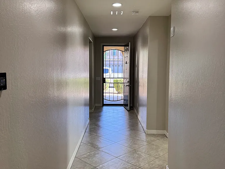 5022 E Glencove St — Photo 15