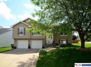 13609 S 27th St, Bellevue, NE 68123