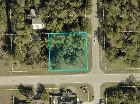 507 E 10th St, Lehigh Acres, FL 33972