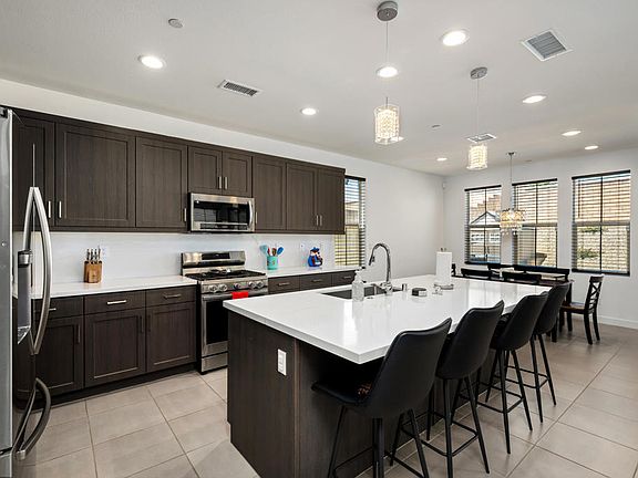 2nd image of 35803 McCarthy St