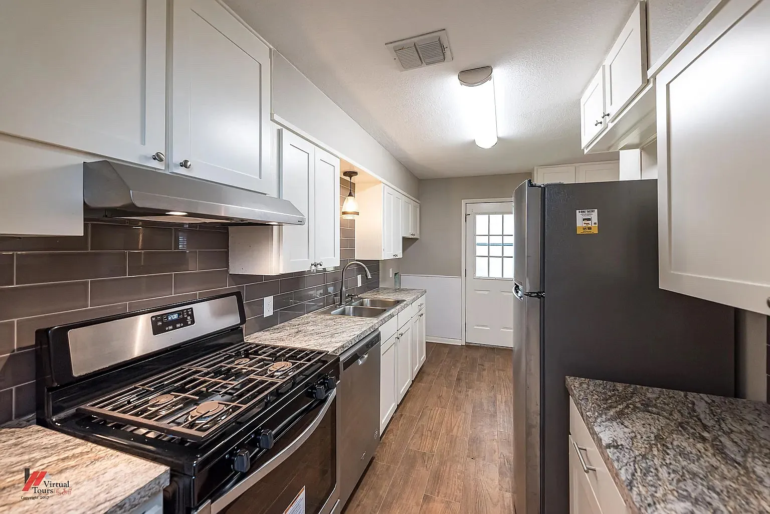 3 bed, 1171 sqft, $1,350 — Photo 2