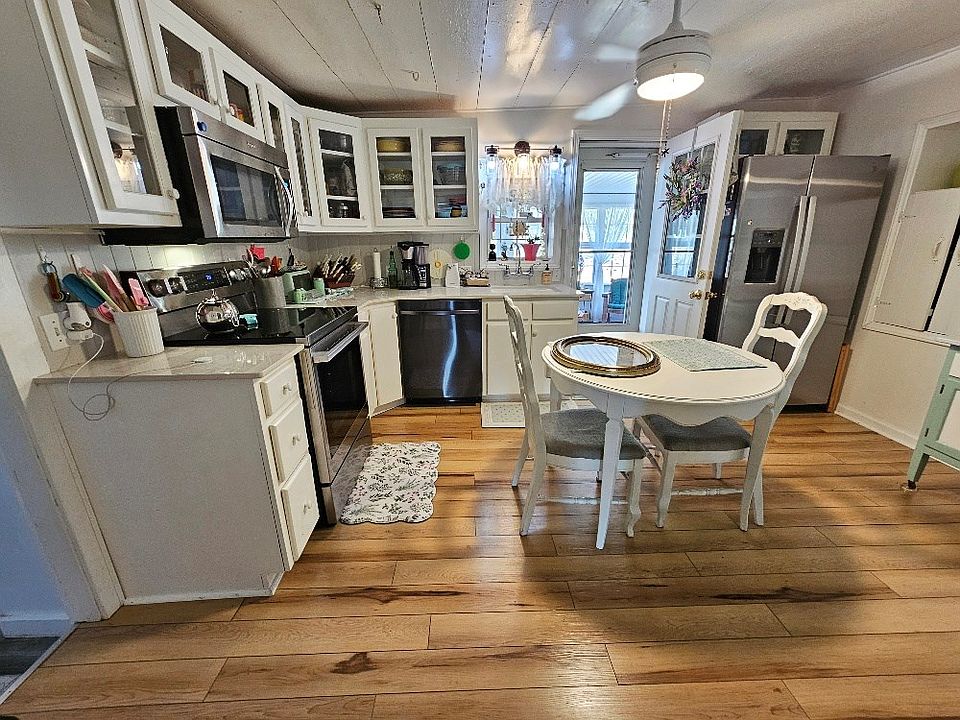 16th image of this home