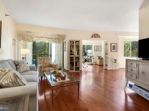 2900 N Leisure World Blvd APT 514, Silver Spring, MD 20906