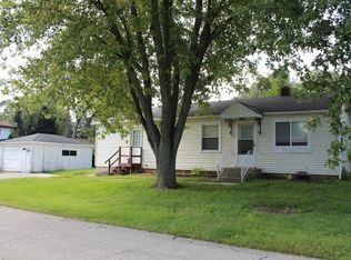 3103 Oak Ter, Island Lake, IL 60042