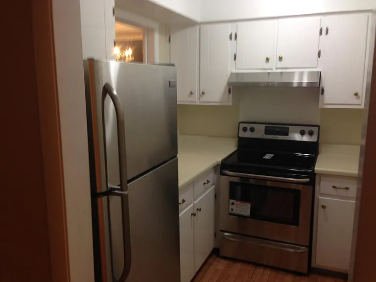 2116 Hobbs Rd #J1 — Photo 10