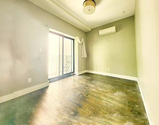 Rented by RELEASE NY | media 5