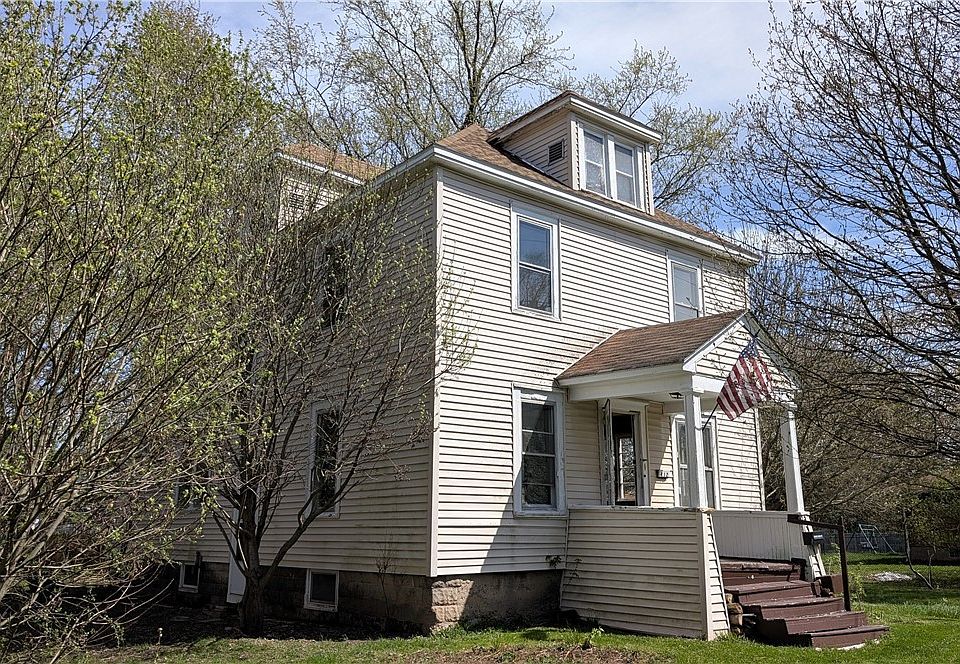 1st image of 412 Edgerton St