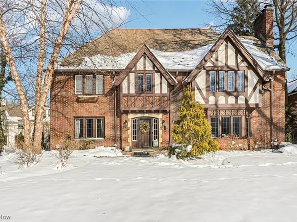 2853 Eaton Rd, Shaker Heights, OH 44122