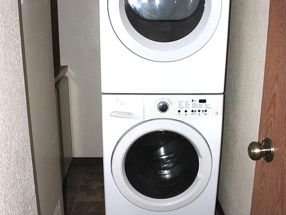 5th image of 1319 N Azusa Ave #2