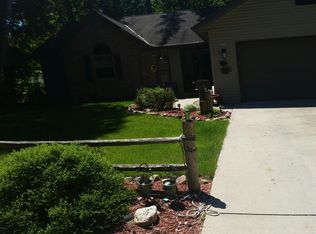 415 Pioneer Rd, Sheboygan, WI 53081