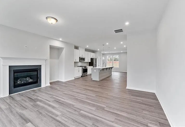 3051 Beacon Bend Xing — Photo 5