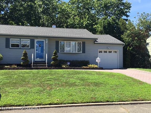2nd image of 26 Park View Dr