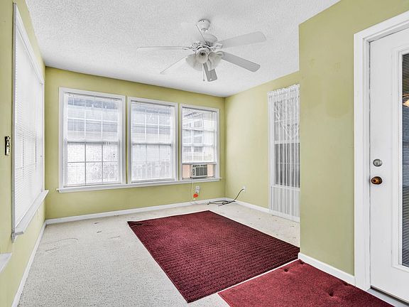 5th image of 712 Highcrest Dr