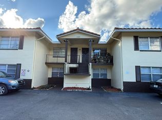 3880 Woodside Dr #D, Pompano Beach, FL 33065