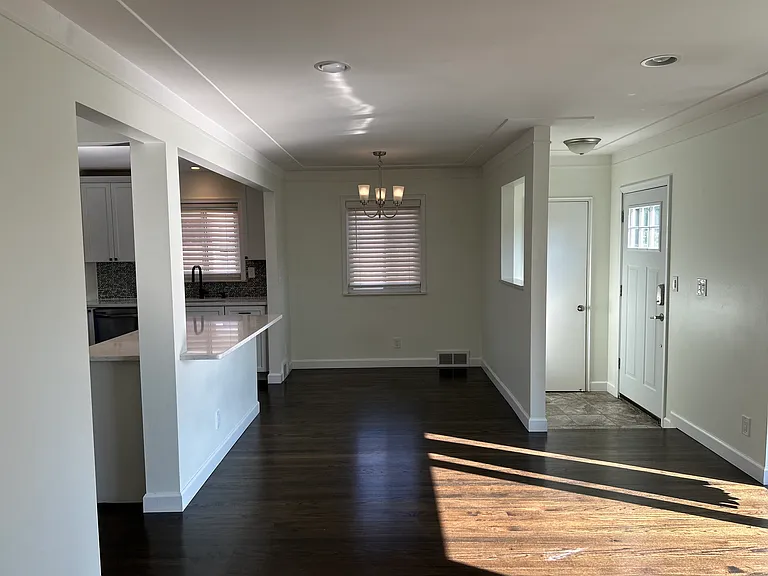 52 Elmsford Ave — Photo 7