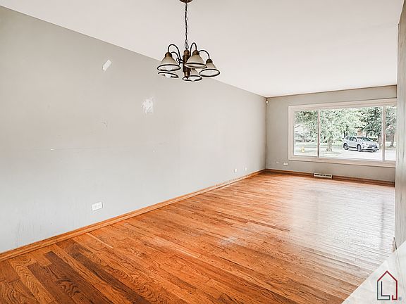 4th image of 1712 Tina Ln