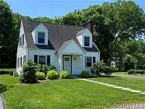 17 Harriman Ave #B — Photo 2