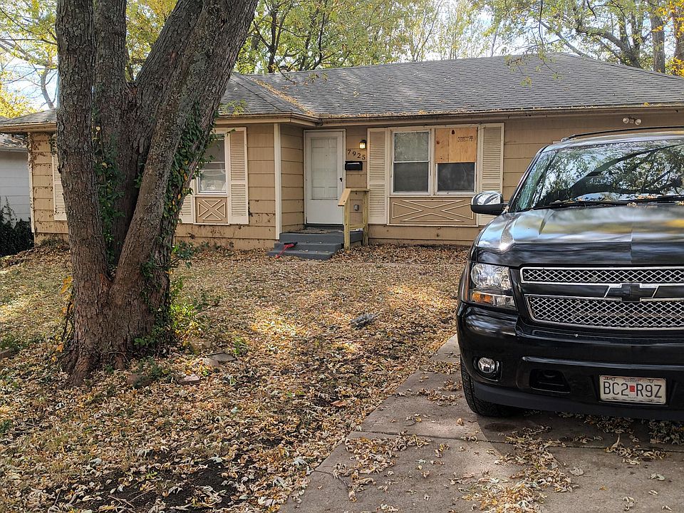 1st image of 7925 E 117th Pl