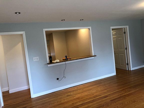 Big living room with fireplace and Smart TV included!