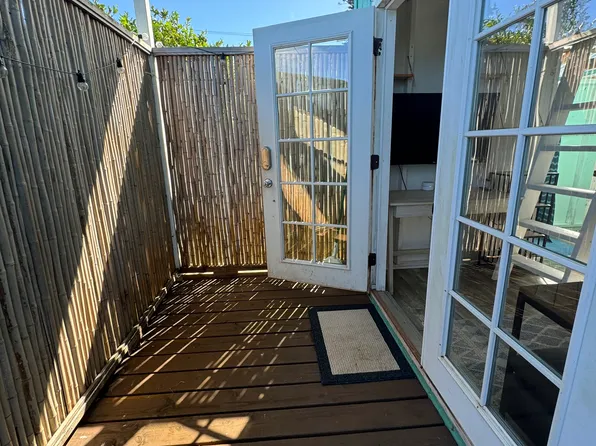 11 Ka Lei Pl #C, Makawao, HI 96768
