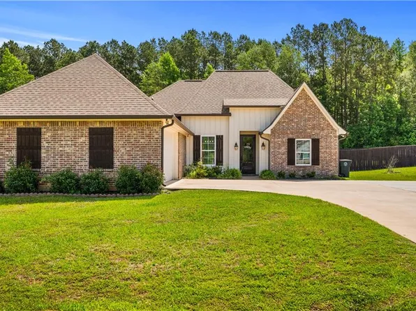 114 Eastin Cir, Natchitoches, LA 71457