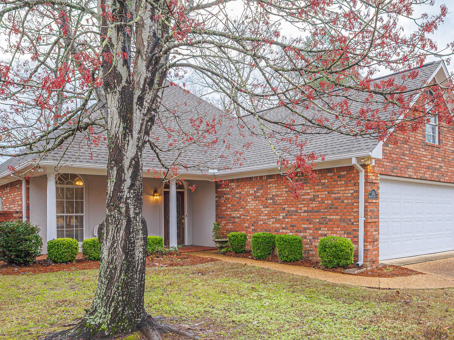 23 Carriage Court Pl