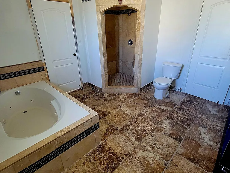 1136 W Elba Ave — Photo 12