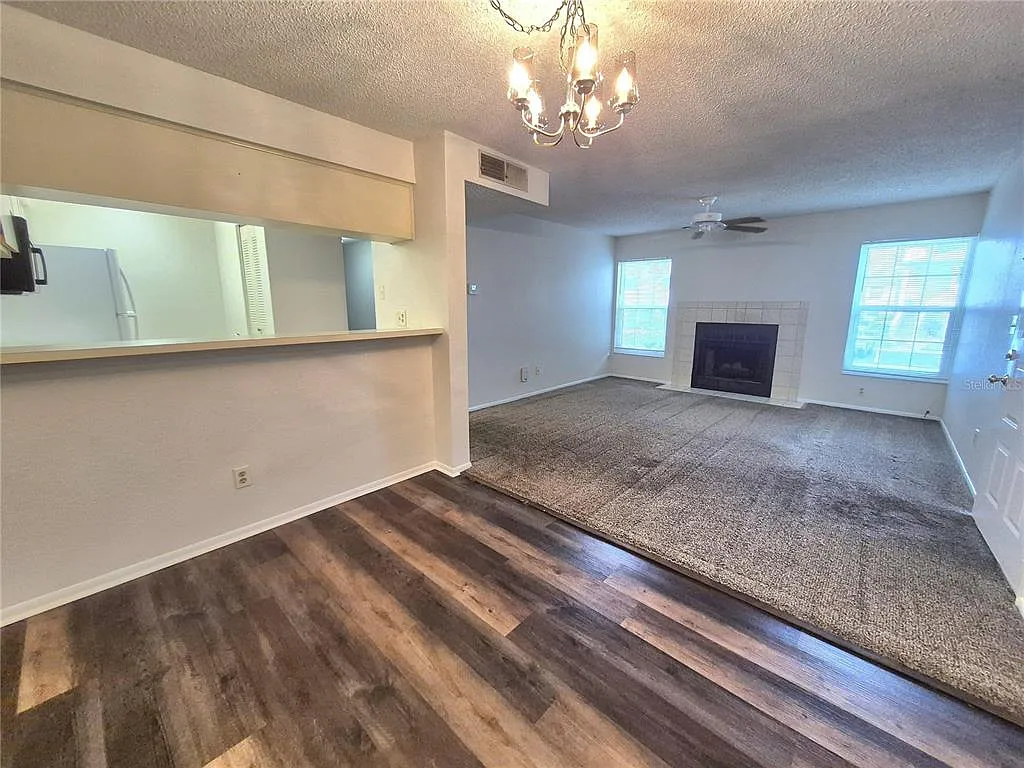 2 bed, 2.0 bath, 900 sqft, $1,500 — Photo 3