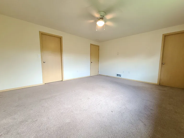115 Charles St — Photo 16
