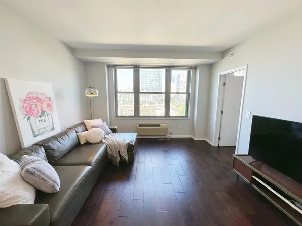 149 Essex St APT 5S, Jersey City, NJ 07302