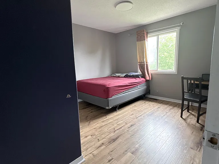 968 Bluffwood Ave — Photo 7