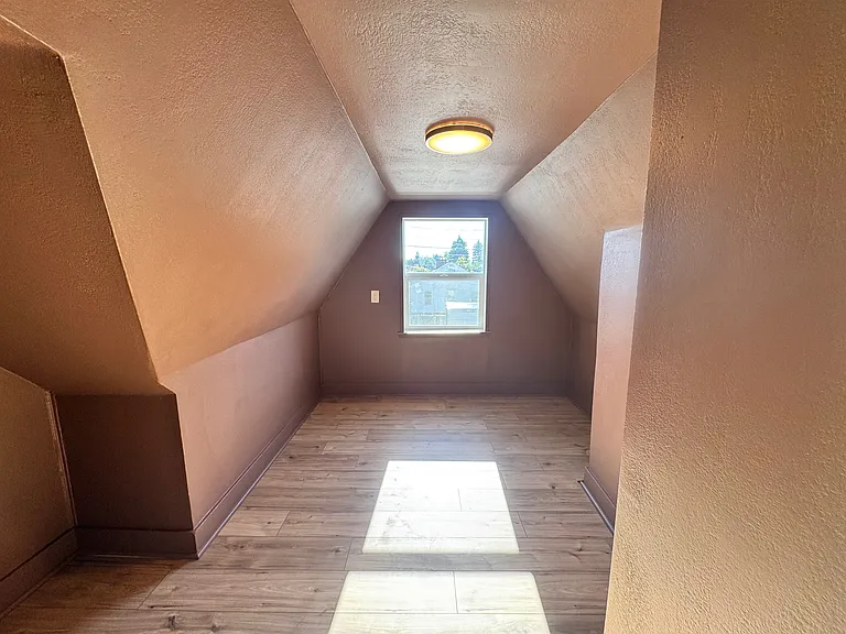 3800 G St — Photo 20