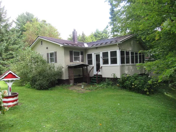 385 Fontaine Drive, Georgia, VT 05468