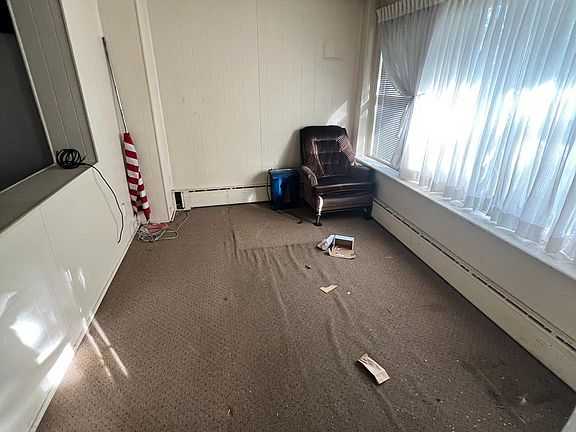 4th image of 1669 E Cheltenham Ave