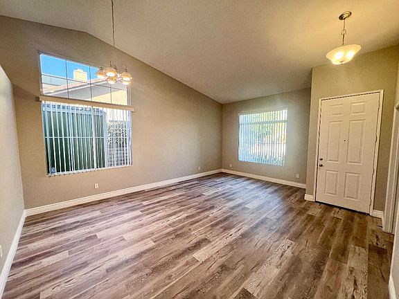 3rd image of 24689 Lincoln Ave