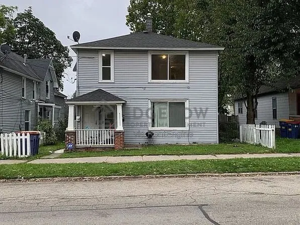 1263 College Ave NE #1, Grand Rapids, MI 49505