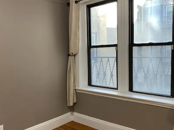 65 Park Dr APT 9, Boston, MA 02215