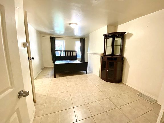 2nd image of 860 Herkimer St #1