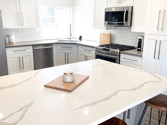 2nd image of 27941 Avenida Armijo