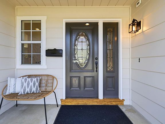 4th image of 3362 Valley Square Ln