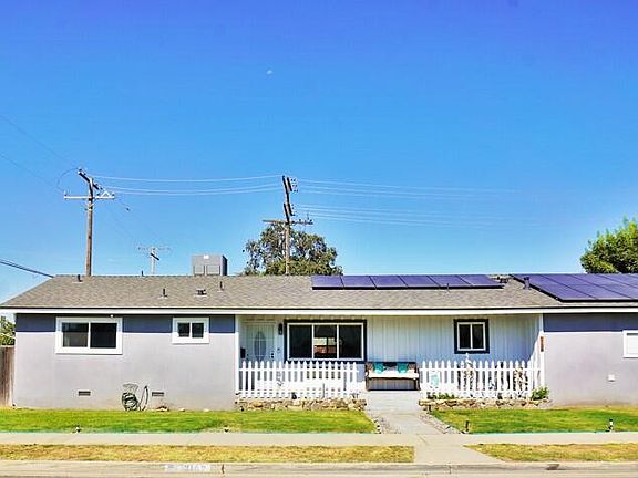 2nd image of 2102 N Kensington Way