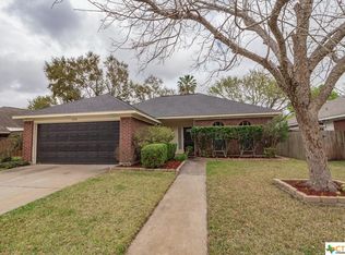 224 Ridge Dr, Victoria, TX 77904