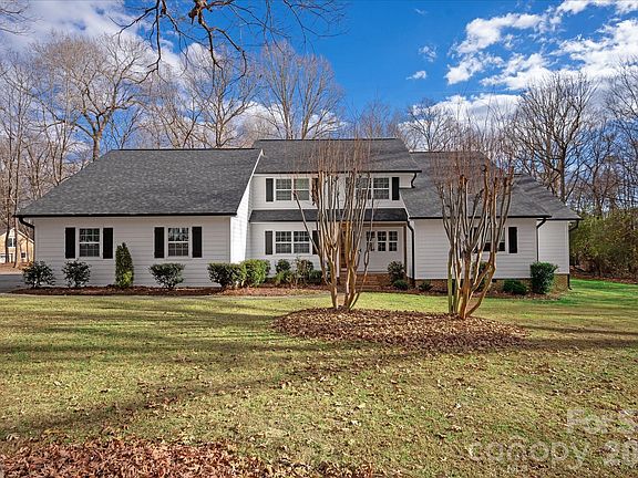 2nd image of 316 Wade Hampton Dr