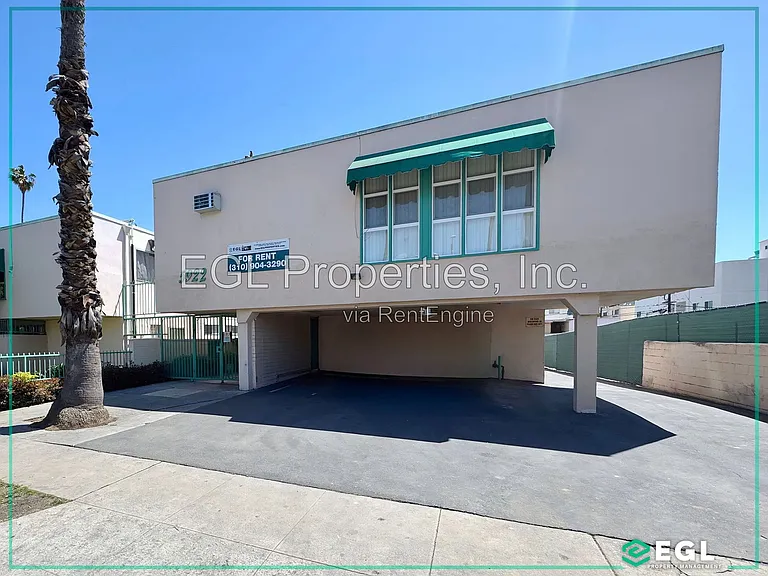 5916-5922 Carlton Way/1555 N. Bronson — Photo 15