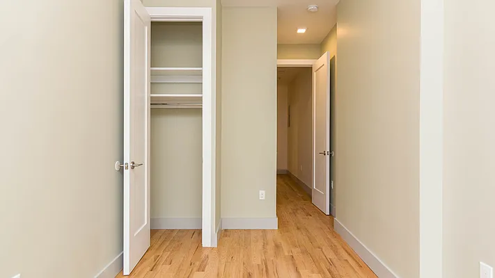 Rented by Nooklyn NYC LLC | media 12